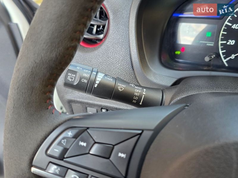 Хэтчбек Nissan Note 2017 в Одессе