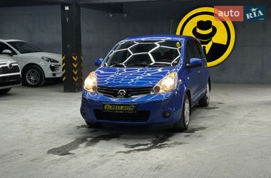 Хэтчбек Nissan Note 2011 в Черновцах