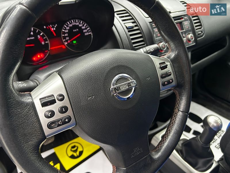 Хэтчбек Nissan Note 2011 в Черновцах