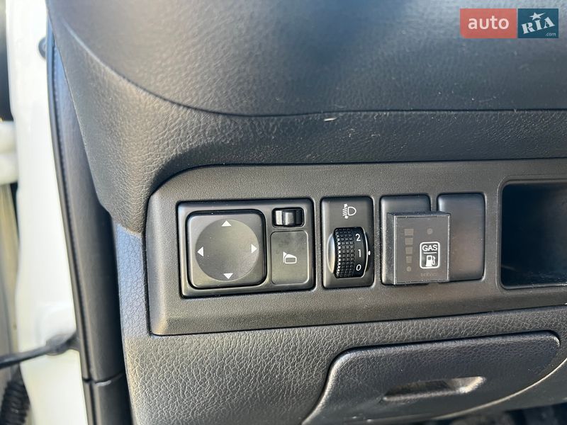 Хэтчбек Nissan Note 2010 в Днепре