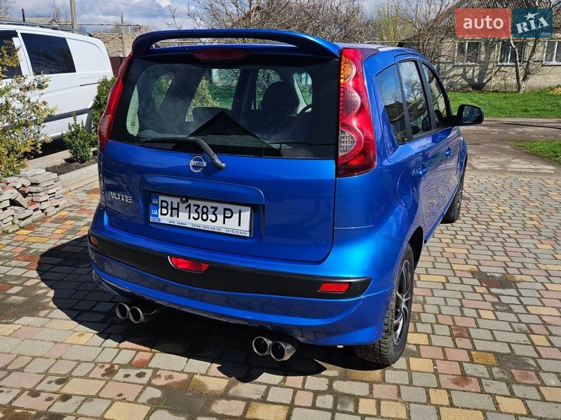 Хэтчбек Nissan Note 2006 в Березовке