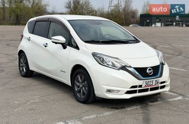 Хетчбек Nissan Note 2017 в Києві