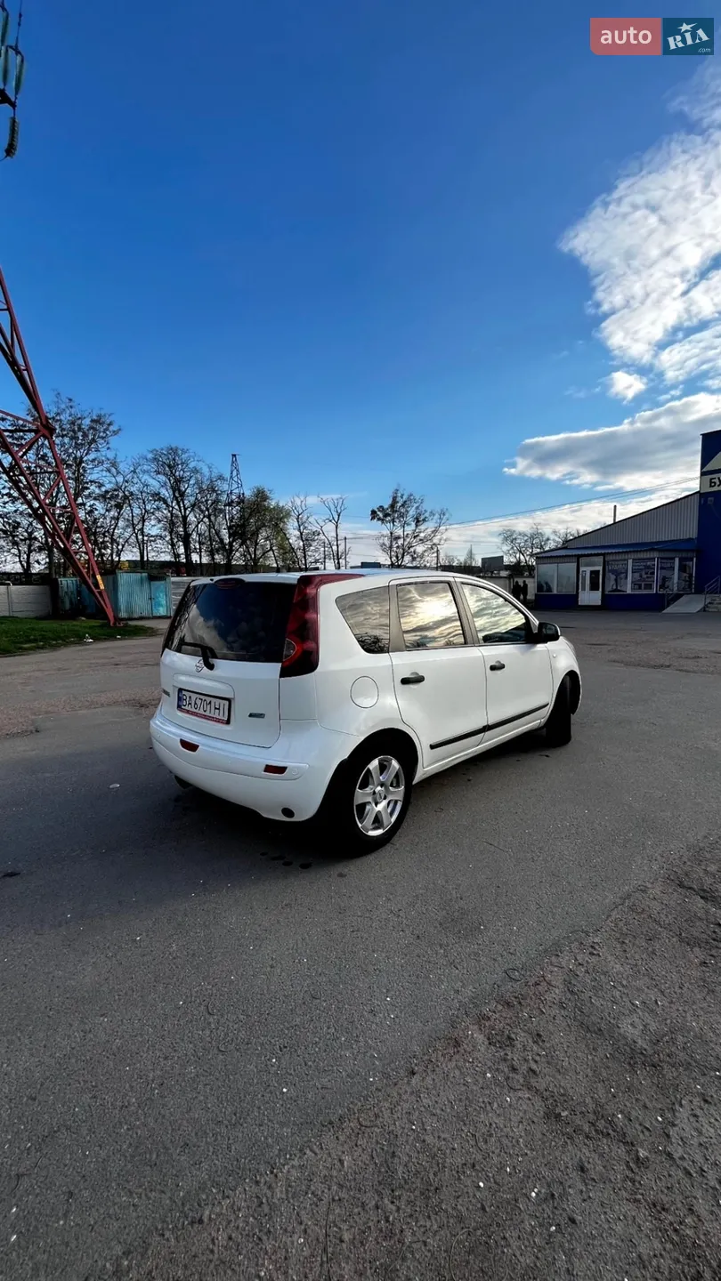 2011 Nissan Note - мініатюра 5