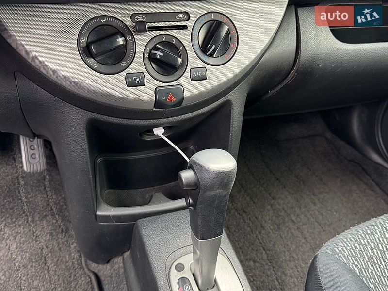 Хетчбек Nissan Note 2012 в Києві