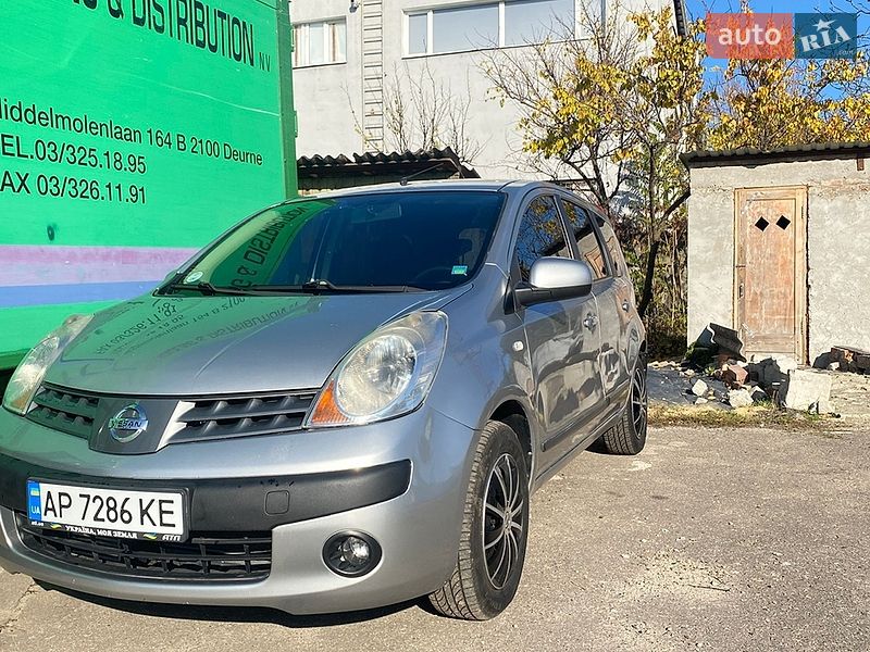 2006 Nissan Note, VIN SJNFDAE11U1013124:plate — фото 1 (autoria)
