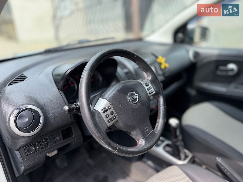 Хетчбек Nissan Note 2011 в Хмельницькому