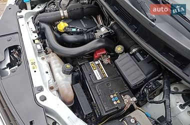 Хэтчбек Nissan Note 2011 в Ровно