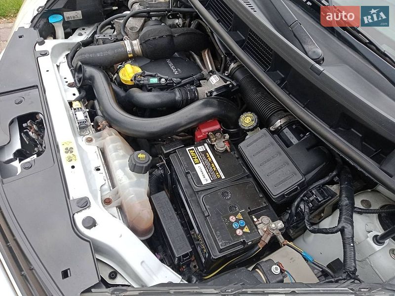 Хэтчбек Nissan Note 2011 в Ровно
