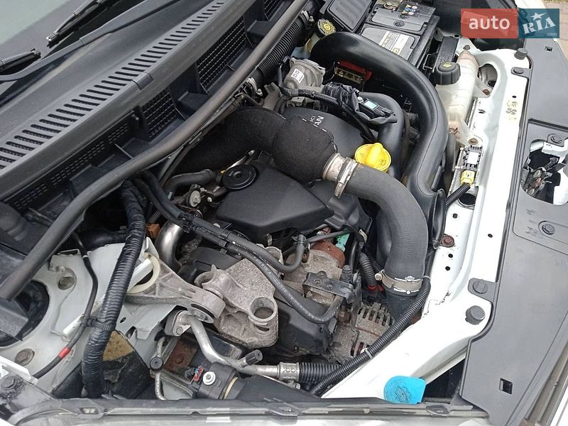 Хэтчбек Nissan Note 2011 в Ровно