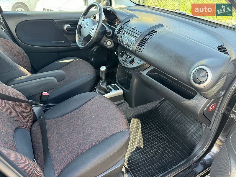 Хэтчбек Nissan Note 2009 в Хмельницком