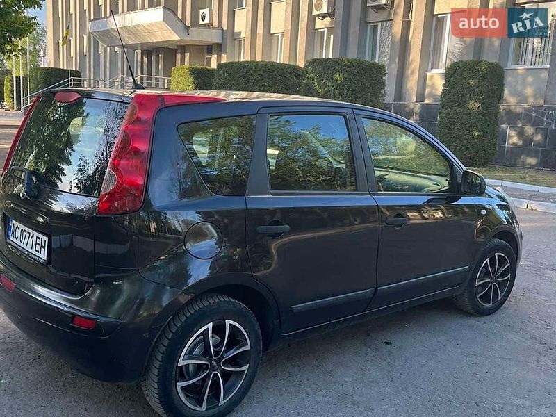 Хэтчбек Nissan Note 2007 в Луцке