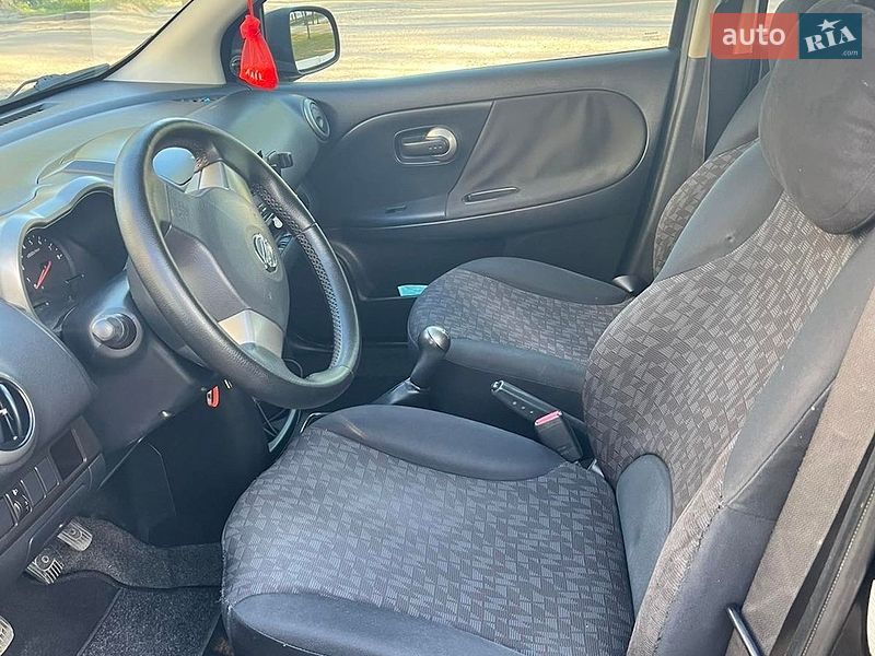 Хэтчбек Nissan Note 2007 в Луцке