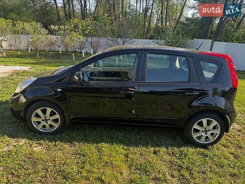 Хетчбек Nissan Note 2008 в Житомирі