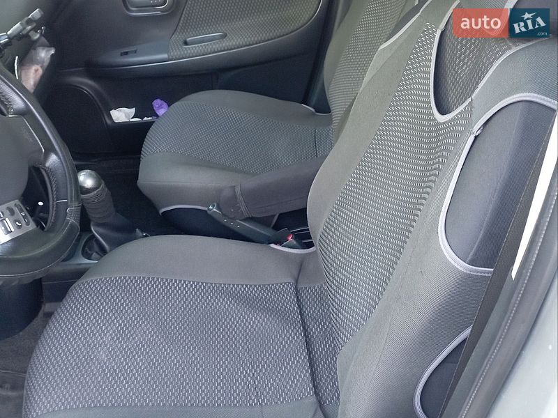 Хэтчбек Nissan Note 2007 в Хмельницком