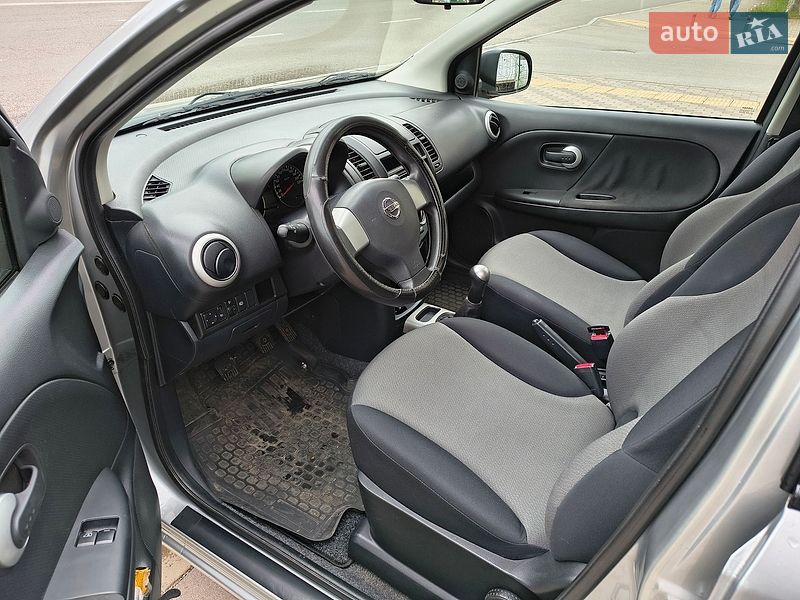 Хетчбек Nissan Note 2011 в Києві фото 11 Хетчбек Nissan Note 2011 в Києві