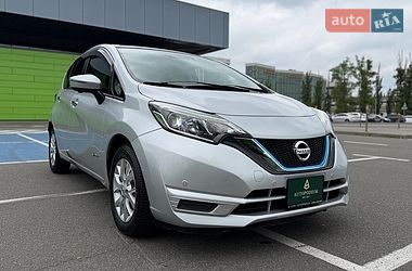 Хэтчбек Nissan Note 2016 в Киеве