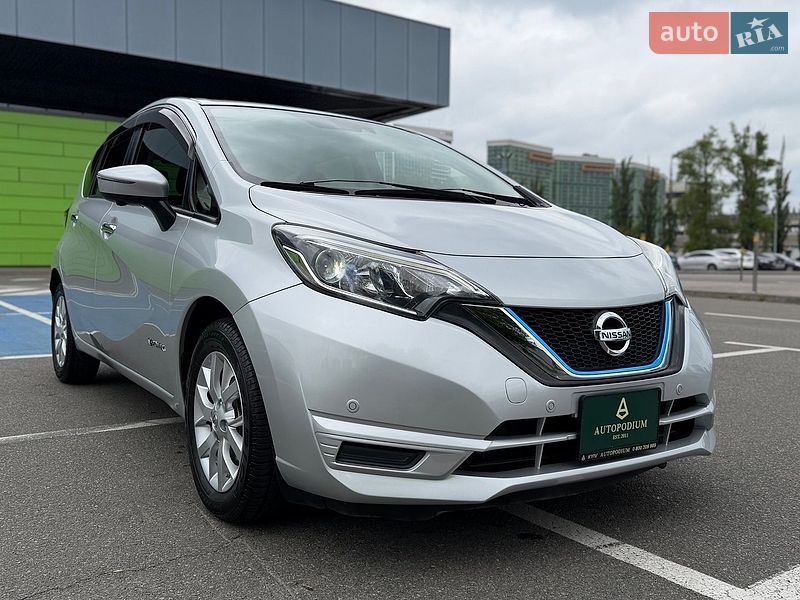 Хэтчбек Nissan Note 2016 в Киеве