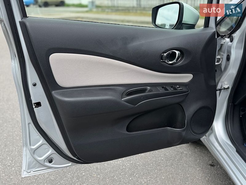 Хэтчбек Nissan Note 2016 в Киеве