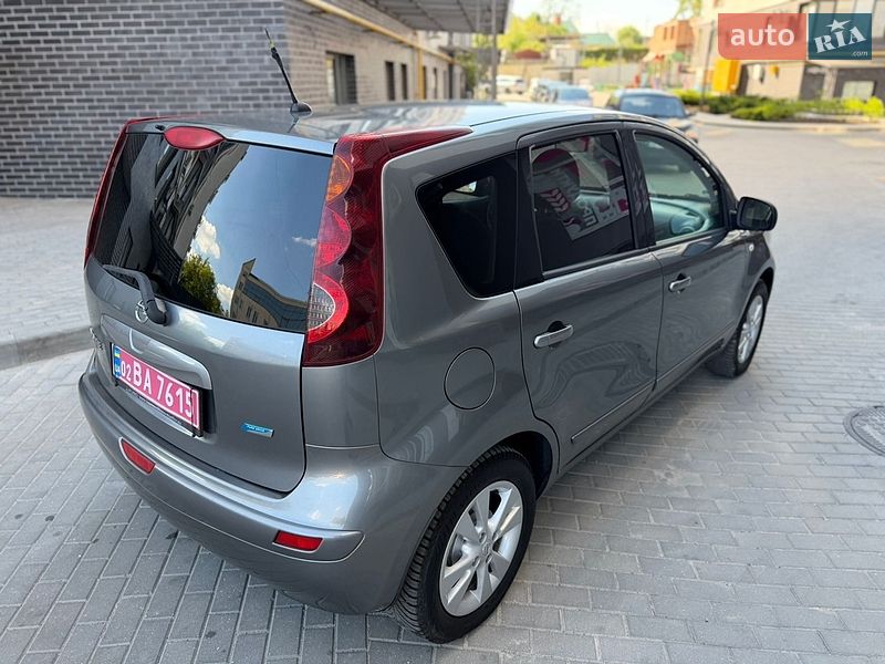 Хэтчбек Nissan Note 2011 в Виннице