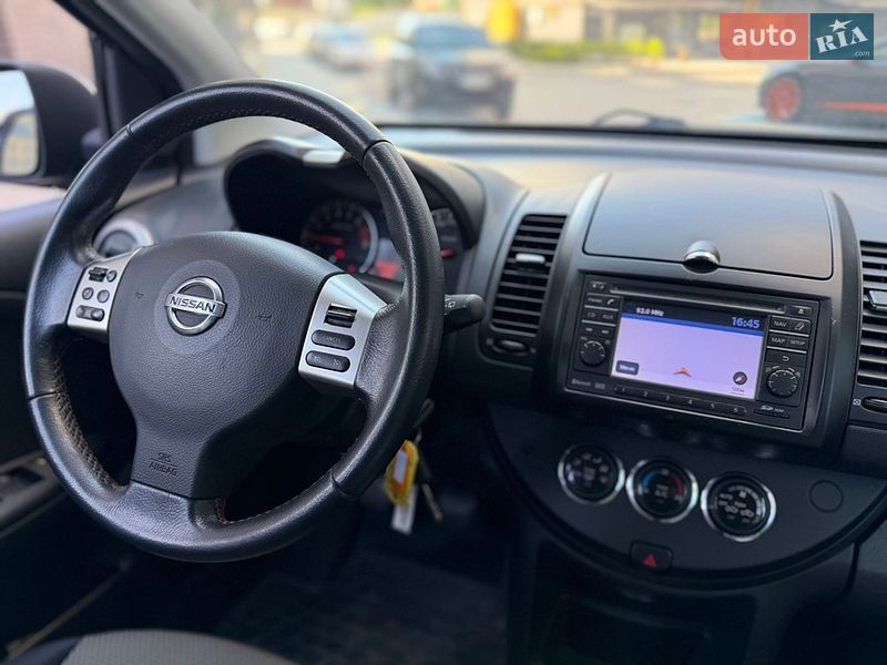 Хэтчбек Nissan Note 2011 в Виннице