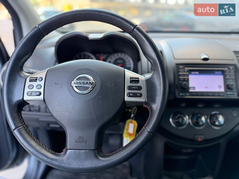 Хэтчбек Nissan Note 2011 в Виннице