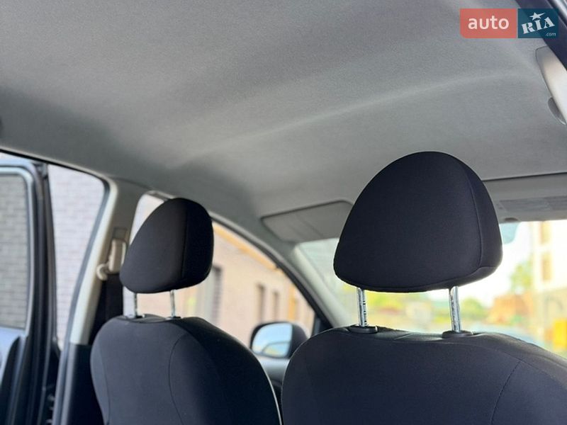 Хэтчбек Nissan Note 2011 в Виннице