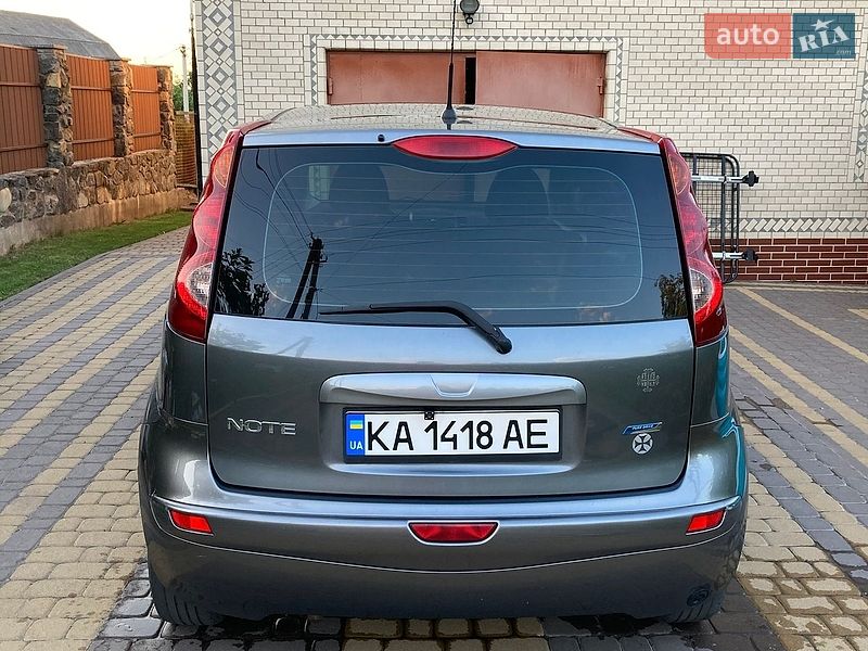 Хетчбек Nissan Note 2011 в Києві