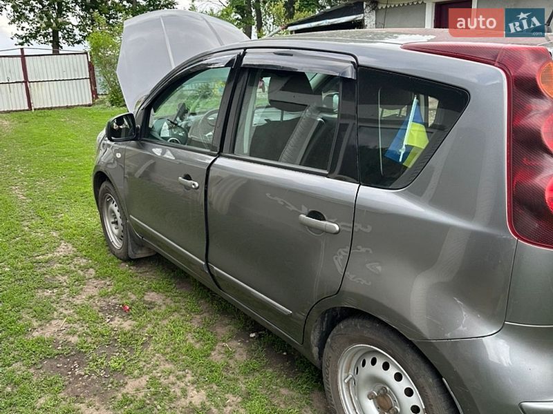 Хэтчбек Nissan Note 2010 в Хмельницком