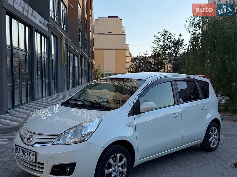 Хетчбек Nissan Note 2011 в Києві