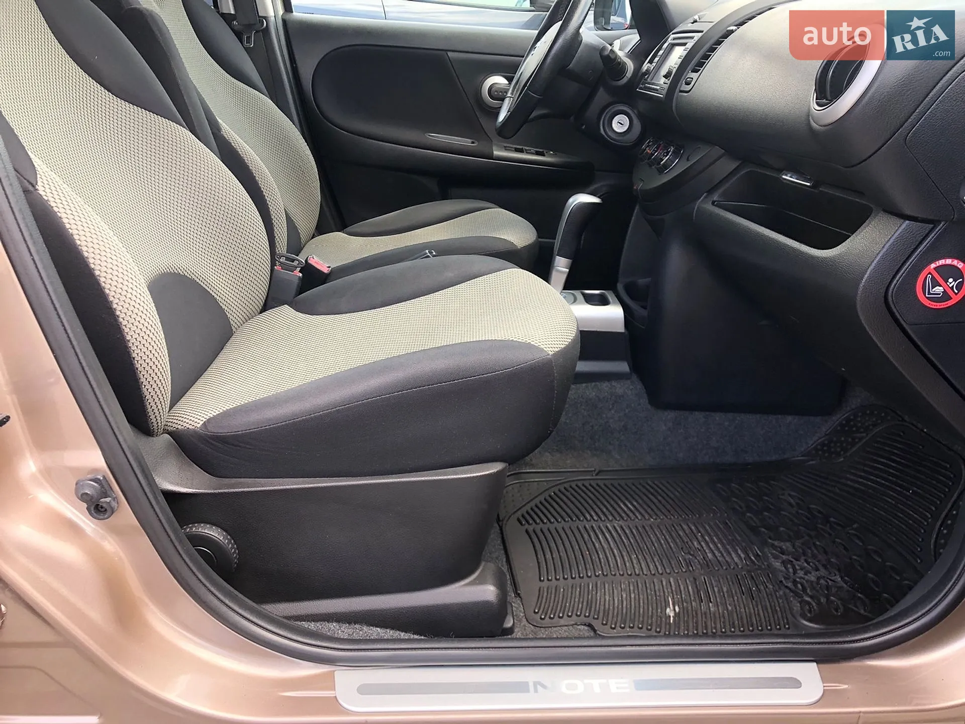 2012 Nissan Note - мініатюра 8