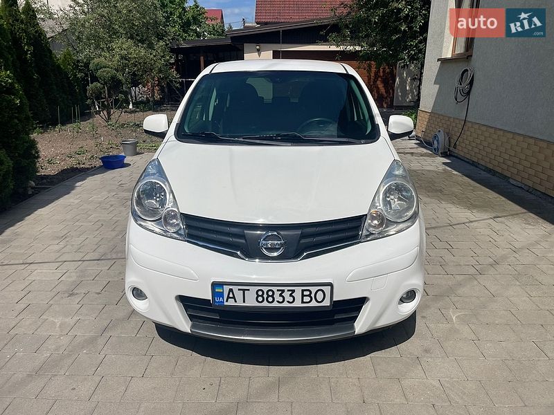 2011 Nissan Note, VIN SJNFCAE11U2118096:plate — фото 1 (autoria)