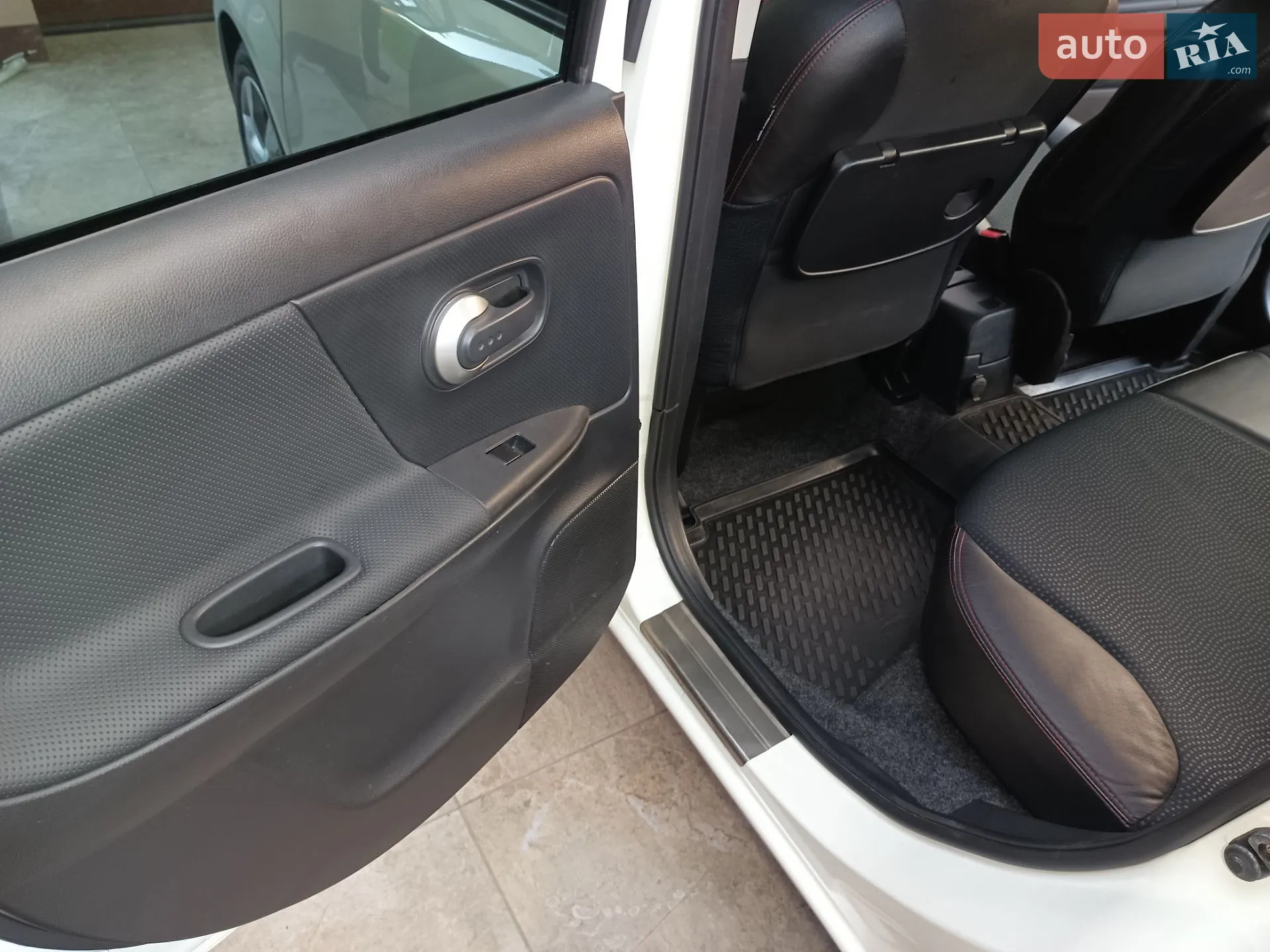 2010 Nissan Note - мініатюра 19