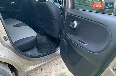Хэтчбек Nissan Note 2012 в Перемышлянах