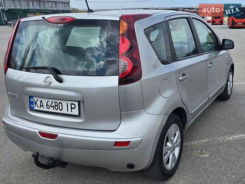 Хетчбек Nissan Note 2010 в Харкові