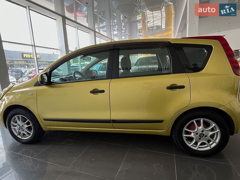 Хетчбек Nissan Note 2006 в Львові