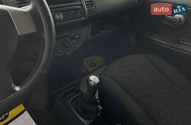 Хетчбек Nissan Note 2006 в Львові