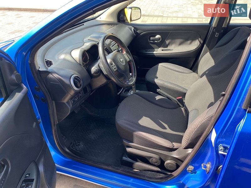 Хэтчбек Nissan Note 2006 в Ровно