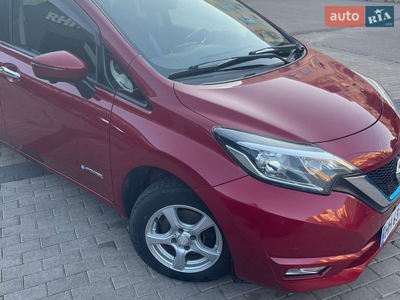 Хэтчбек Nissan Note 2017 в Одессе