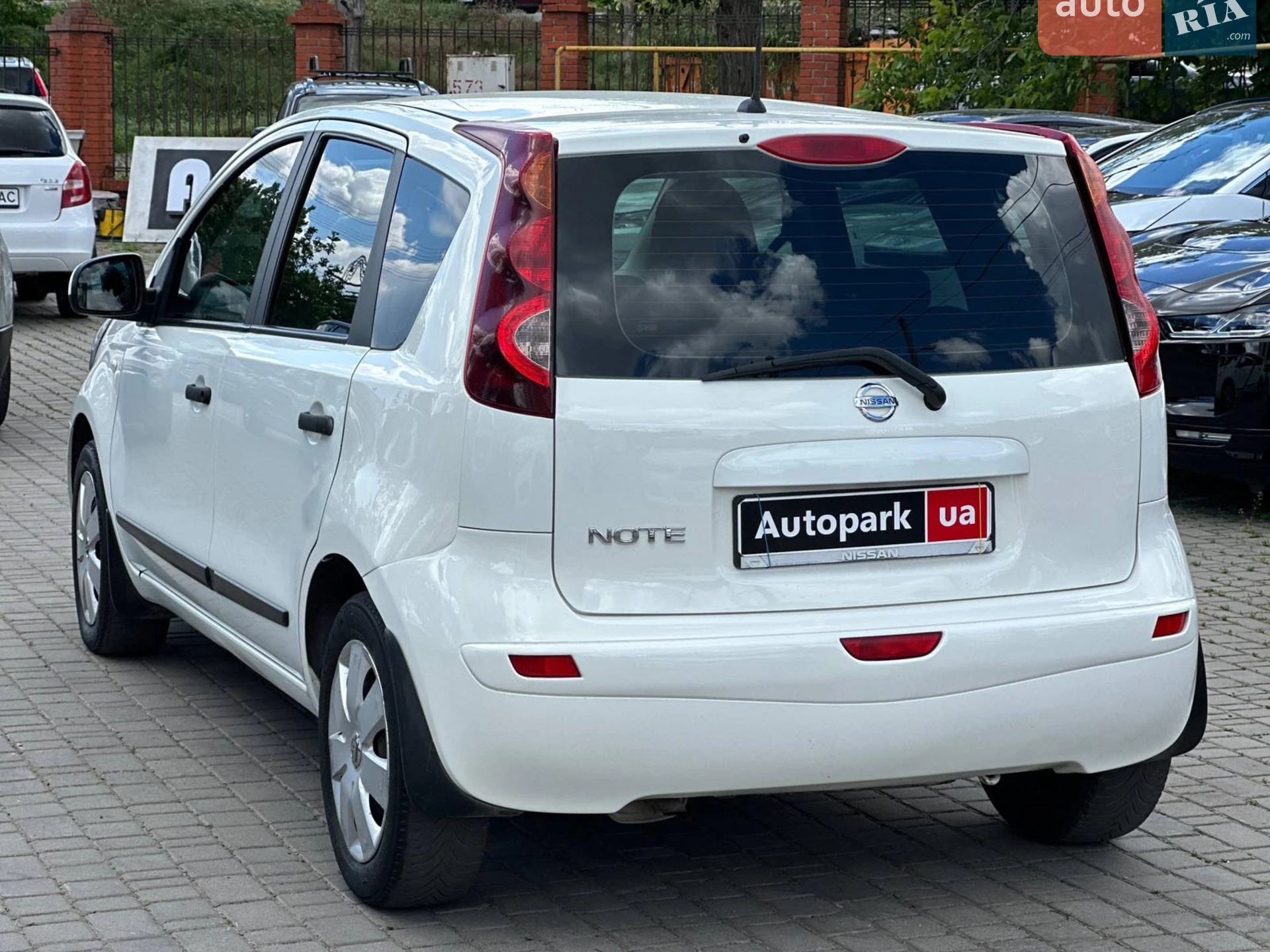 2011 Nissan Note - мініатюра 8