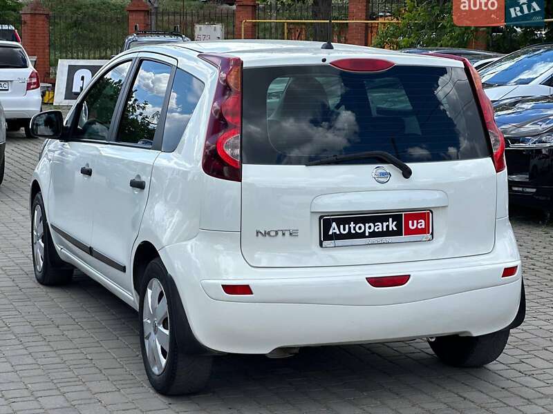 Хэтчбек Nissan Note 2011 в Одессе