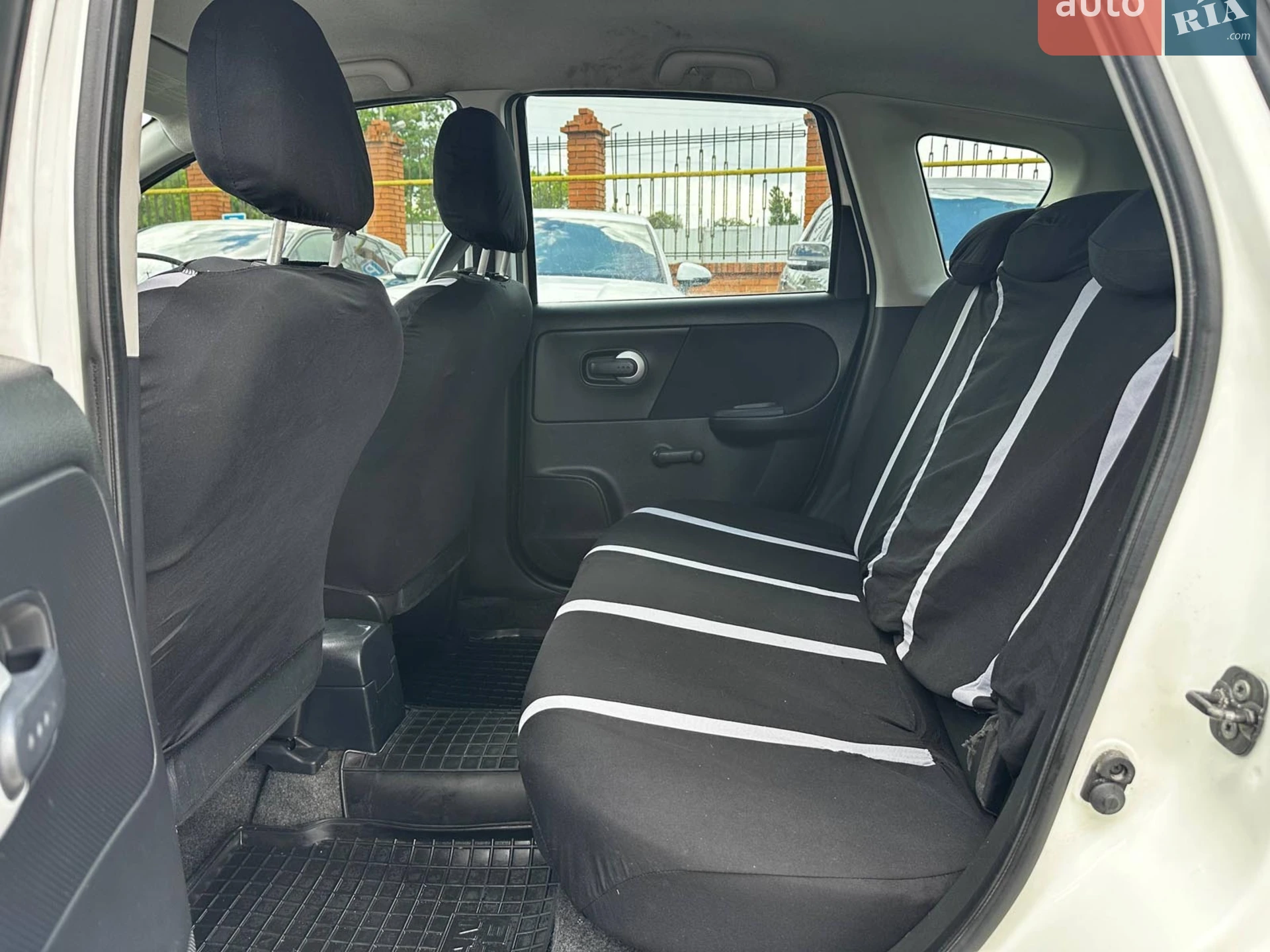 2011 Nissan Note - мініатюра 21