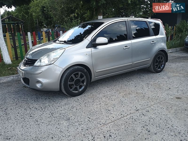 Хетчбек Nissan Note 2010 в Тернополі