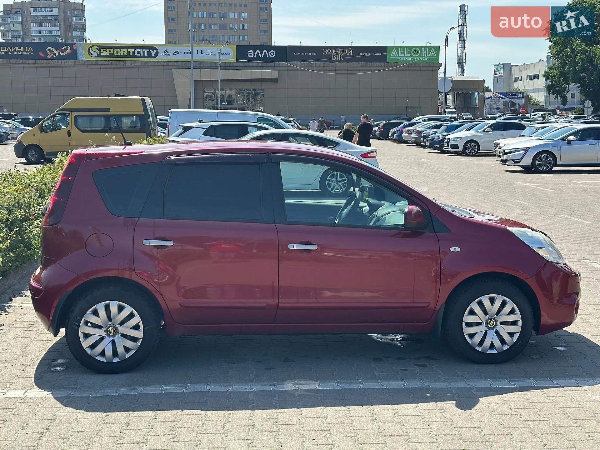 2011 Nissan Note - мініатюра 5