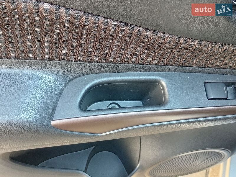 Хетчбек Nissan Note 2017 в Вінниці