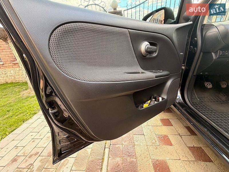 Хетчбек Nissan Note 2006 в Збаражі
