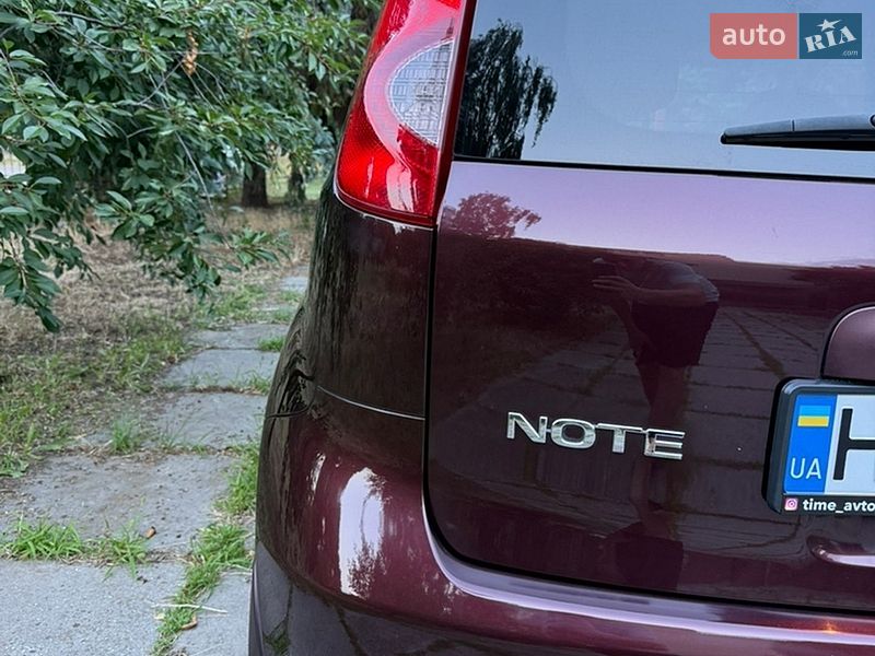 Хетчбек Nissan Note 2010 в Одесі