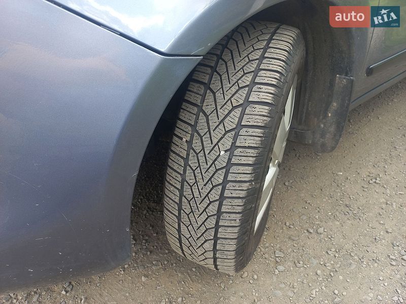 Хэтчбек Nissan Note 2009 в Луцке
