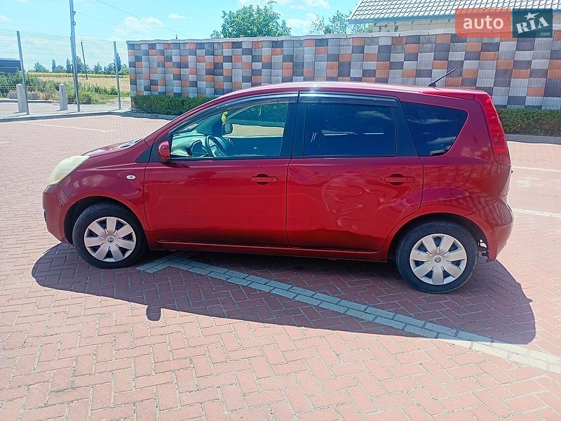 Хэтчбек Nissan Note 2012 в Обухове фото 3 Хэтчбек Nissan Note 2012 в Обухове