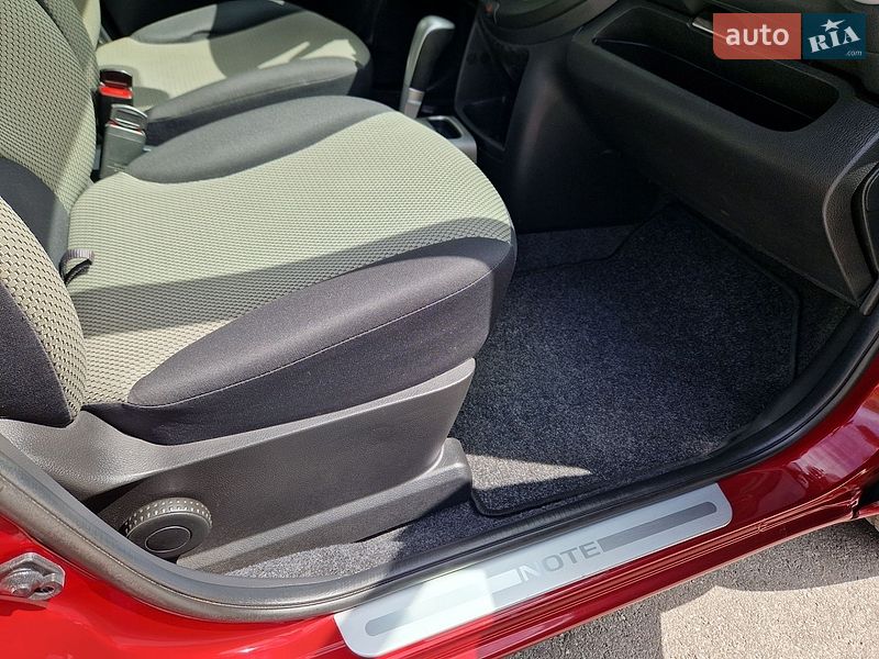 Хэтчбек Nissan Note 2011 в Виннице