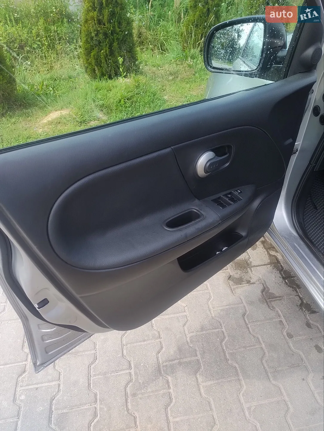 2010 Nissan Note - мініатюра 6
